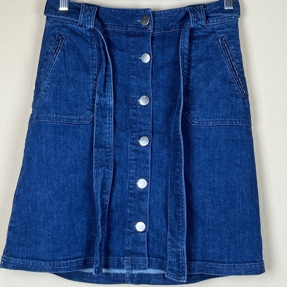 A New Day Denim Button Front Mini Skirt Tie Waist; EUC; Size 2 - Picture 2 of 5
